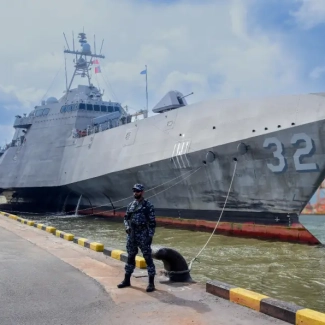 23391769-1b9f-4e40-ade5-d5fbddb72861_large